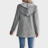 Mariliis | Trendy bunda s kapucňou a modernými prvkami