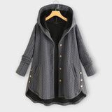 "Leslie | Sako s gombíkmi" can be rewritten as "Leslie | Blazer with Buttons".