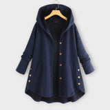 "Leslie | Sako s gombíkmi" can be rewritten as "Leslie | Blazer with Buttons".