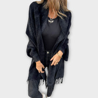 Maris | Wrap with Knitted Fringes
