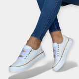 Victoria | Elegant Walkers